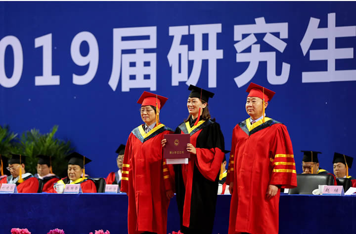 杭州研究生落戶